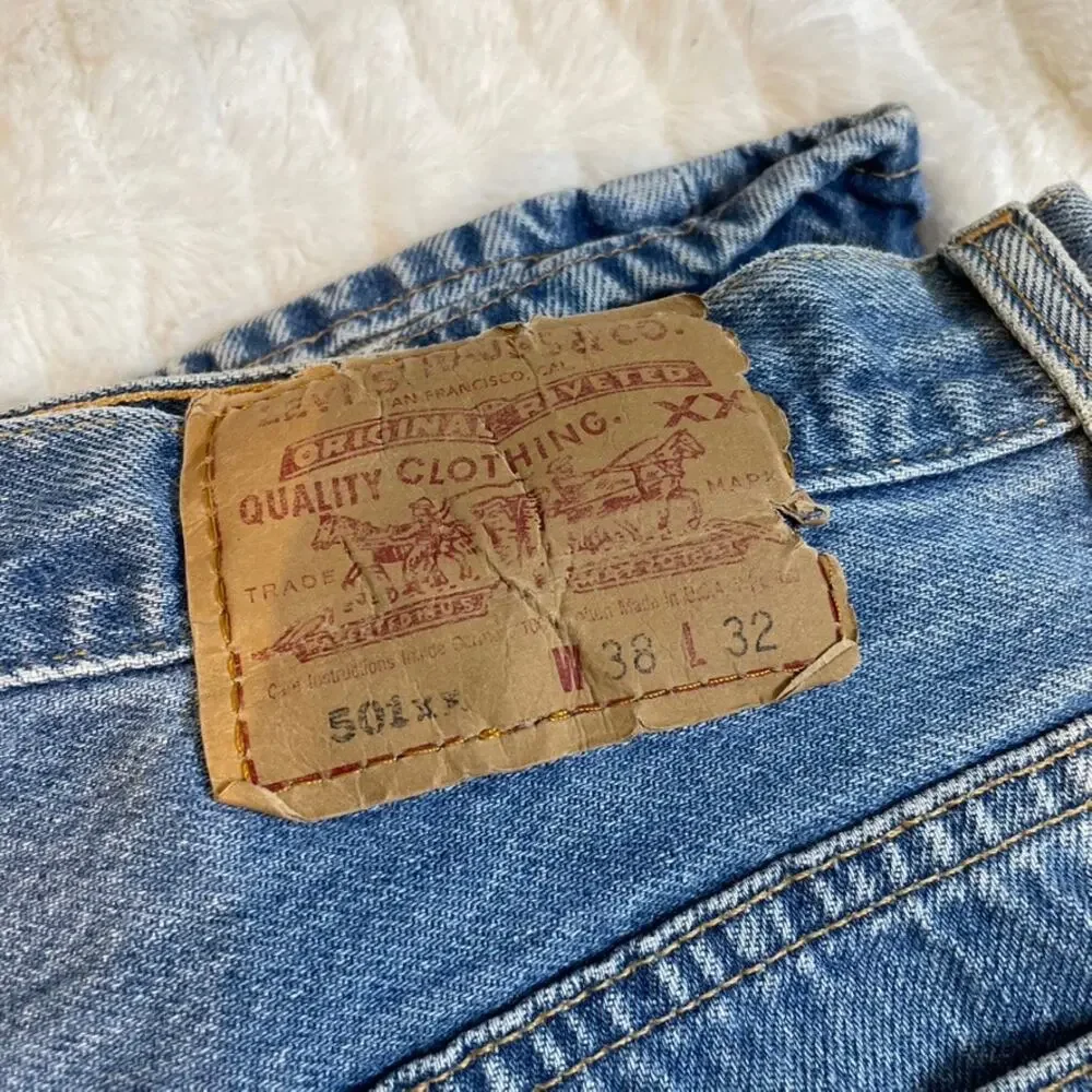 Vintage Levis 501XX 38x28 Distressed Button Fly Straight Leg Jeans Blue USA 1995